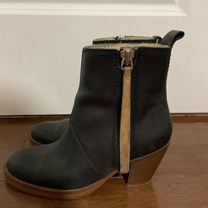 Acne Pistol Boot, size 35